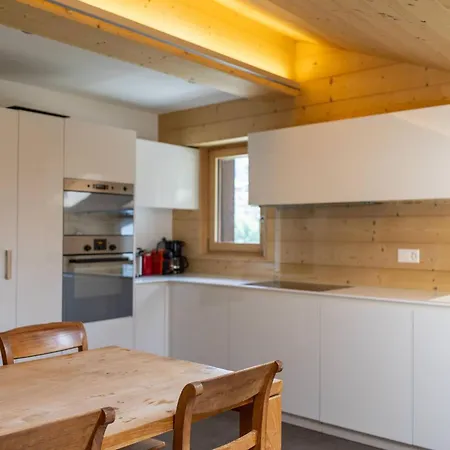 Ecluses 18 - Close To Lift & Centre - Apartment *