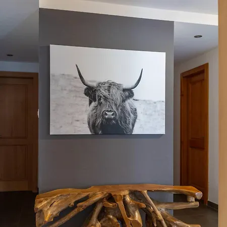 Ecluses 18 - Close To Lift & Centre - * نينداز