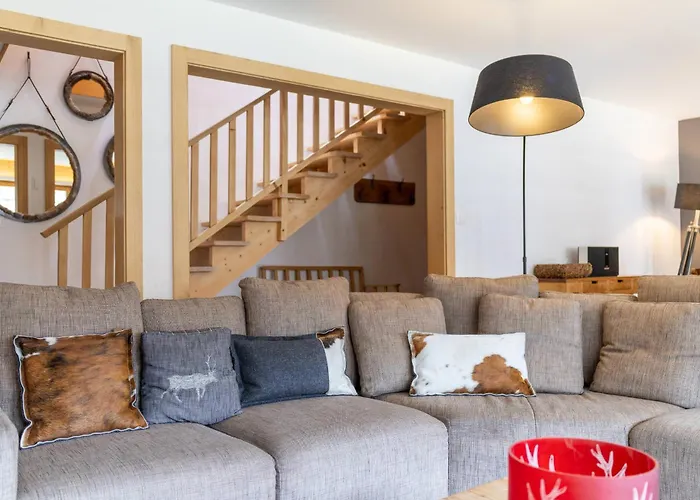 Ecluses 18 - Close To Lift & Centre - 아파트