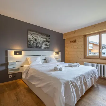 Ecluses 18 - Close To Lift & Centre -